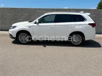 Usado Mitsubishi Outlander P-HEV 224 CV (164 kW) 2021 Blanco SUV