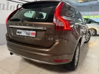 Usado Volvo XC60 Kinetic 150 CV (110 kW) 2016 Marrón SUV