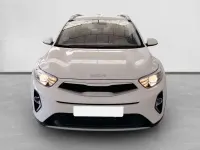 Usado Kia Stonic 101 CV (74 kW) 2025 Gris SUV