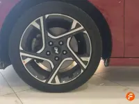 Usado Hyundai i30 N Line 120 CV (88 kW) 2022 Rojo Berlina