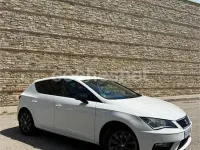 Usado Seat Leon Style 115 CV (84 kW) 2018 Blanco Berlina