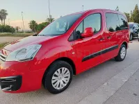 Usado Citroën Berlingo Feel 75 CV (55 kW) 2016 Granate Monovolumen