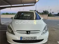 Usado Peugeot 307 110 CV (80 kW) 2005 Blanco Berlina