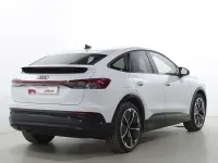 Usado Audi Q4 Sportback e-tron Ambiente 210 kW (286 CV) 2024 Blanco SUV
