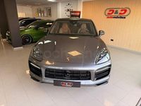 Usado Porsche Cayenne 462 CV (339 kW) 2020 Gris / plata SUV
