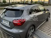 Usado Mercedes A180 AMG line 109 CV (80 kW) 2017 Gris / plata Utilitario