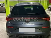 Usado Cupra Leon 150 CV (110 kW) 2024 Gris / plata Berlina
