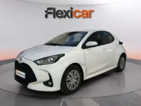 Usado Toyota Yaris 72 CV (52 kW) 2023 Blanco Utilitario