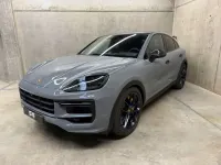 Usado Porsche Cayenne Turbo E-Hybrid 740 CV (544 kW) 2025 Gris SUV