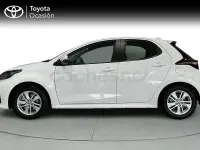 Usado Toyota Yaris Hybrid Business Edition 116 CV (85 kW) 2025 Blanco Berlina