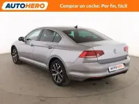 Usado VW Passat Business 150 CV (110 kW) 2020 Gris Berlina