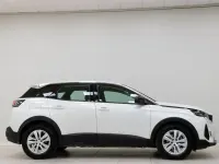 Usado Peugeot 3008 Active 130 CV (95 kW) 2022 Blanco SUV