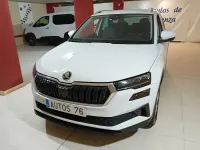 Usado Skoda Karoq Ambition 150 CV (110 kW) 2022 Blanco SUV