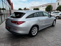 Usado Mercedes CLA200 Shooting Brake 150 CV (110 kW) 2020 Gris / plata Familiar