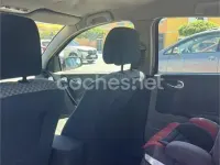 Usado Renault Mégane II Dynamique 115 CV (84 kW) 2003 Granate Berlina