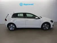 Usado VW Golf VII 136 CV (100 kW) 2019 Blanco Berlina
