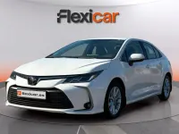 Usado Toyota Corolla Sol 125 CV (91 kW) 2022 Blanco Berlina