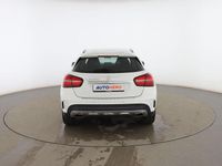 Usado Mercedes GLA220 AMG line 177 CV (130 kW) 2018 Blanco SUV