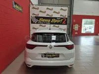 Usado Renault Mégane GrandTour Business 115 CV (84 kW) 2021 Blanco Familiar