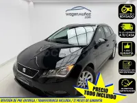 Usado Seat Leon Style 110 CV (80 kW) 2016 Negro Familiar