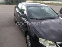 Usado VW Passat Highline 140 CV (102 kW) 2008 Negro Berlina