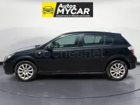 Usado Opel Astra Enjoy 105 CV (77 kW) 2004 Negro Berlina