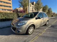 Usado Renault Clio Dynamique 90 CV (66 kW) 2012 Beige Familiar