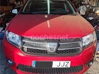 Usado Dacia Sandero 90 HP (66 kW) 2015 Vermelho Sedan