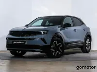 Usado Opel Mokka 136 CV (100 kW) 2025 Gris / plata SUV