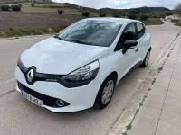 Usado Renault Clio Collection 75 CV (55 kW) 2013 Blanco Utilitario