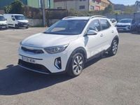Usado Kia Stonic 84 CV (61 kW) 2023 Blanco SUV