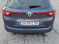 Usado Renault Mégane GrandTour Zen 110 CV (80 kW) 2017 Gris / plata Familiar