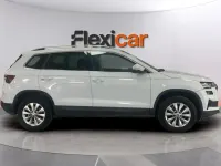 Usado Skoda Karoq Selection 116 CV (85 kW) 2024 Blanco SUV