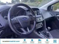 Usado Ford Focus Trend+ 125 CV (91 kW) 2017 Gris Utilitario