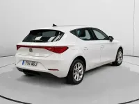 Usado Seat Leon Style 115 CV (84 kW) 2022 Blanco Berlina