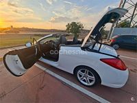 Usado Peugeot 308 CC Active 122 CV (89 kW) 2011 Blanco Descapotable