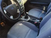 Usado Ford Focus Trend 100 CV (73 kW) 2005 Azul Berlina