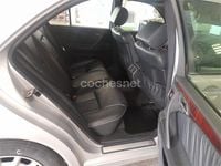 Usado Mercedes E270 Elegance 170 CV (125 kW) 2002 Gris / plata Berlina