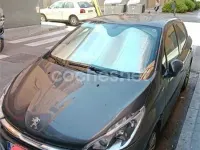Usado Peugeot 208 Style 100 CV (73 kW) 2018 Gris / plata Utilitario