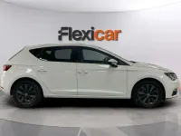 Usado Seat Leon Style 115 CV (84 kW) 2019 Blanco Berlina