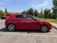 Usado Alfa Romeo Giulietta Quadrifoglio Verde 235 CV (172 kW) 2011 Rojo Utilitario