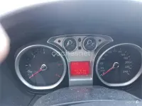 Usado Ford Focus Trend 115 CV (84 kW) 2008 Negro Familiar