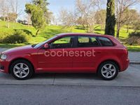 Usado Audi A3 Attraction 105 CV (77 kW) 2010 Rojo Utilitario