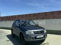 Usado Suzuki Grand Vitara 129 CV (94 kW) 2006 Gris / plata SUV