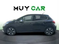 Usado Peugeot 208 110 CV (80 kW) 2019 Negro Utilitario