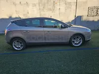 Usado Lancia Delta 120 CV (88 kW) 2010 Beige Utilitario