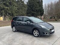 Usado Peugeot 5008 Access 115 HP (84 kW) 2014 Bege Monovolume