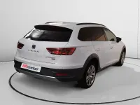 Usado Seat Leon 4Drive 150 CV (110 kW) 2018 Blanco Familiar