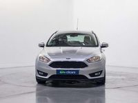 Usado Ford Focus Trend 125 CV (91 kW) 2017 Plateado Utilitario