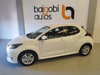Usado Toyota Yaris Hybrid Active 116 CV (85 kW) 2021 Blanco Berlina